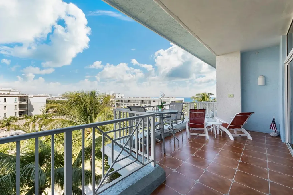 701 SE 21st Avenue Deerfield Beach FL 33441