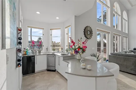 2833 NE 32nd Street Lighthouse Point FL 33064