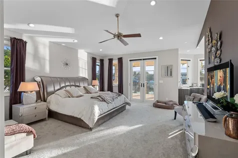 2833 NE 32nd Street Lighthouse Point FL 33064