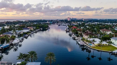 2833 NE 32nd Street Lighthouse Point FL 33064