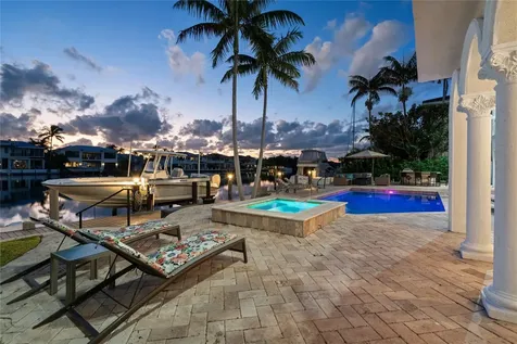 2833 NE 32nd Street Lighthouse Point FL 33064