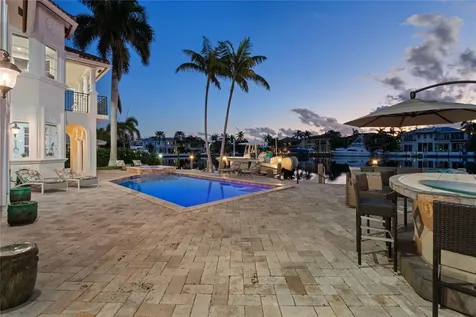 2833 NE 32nd Street Lighthouse Point FL 33064