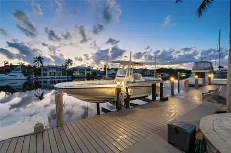 2833 NE 32nd Street Lighthouse Point FL 33064