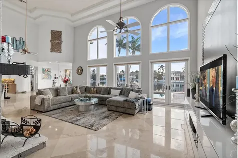 2833 NE 32nd Street Lighthouse Point FL 33064