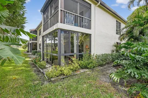 8310 Casa Del Lago Boca Raton FL 33433