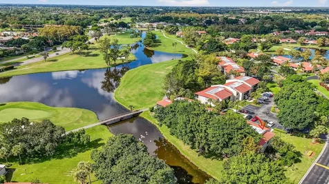 8310 Casa Del Lago Boca Raton FL 33433