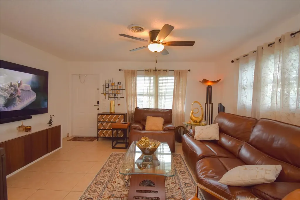 4804 NW 27th Terrace Fort Lauderdale FL 33309