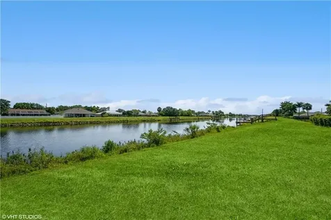 1625 SW Abingdon Avenue Port St Lucie FL 34953