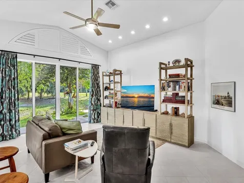 3580 Canary Palm Court Pompano Beach FL 33069