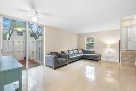 9918 NW 2nd Court Plantation FL 33324