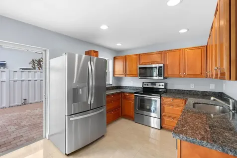 9918 NW 2nd Court Plantation FL 33324