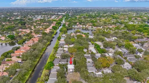 9918 NW 2nd Court Plantation FL 33324