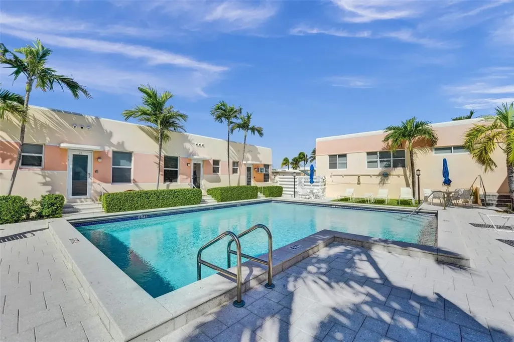 329 Connecticut Street Hollywood FL 33019