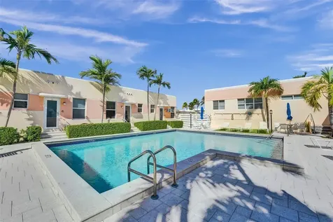 329 Connecticut Street Hollywood FL 33019