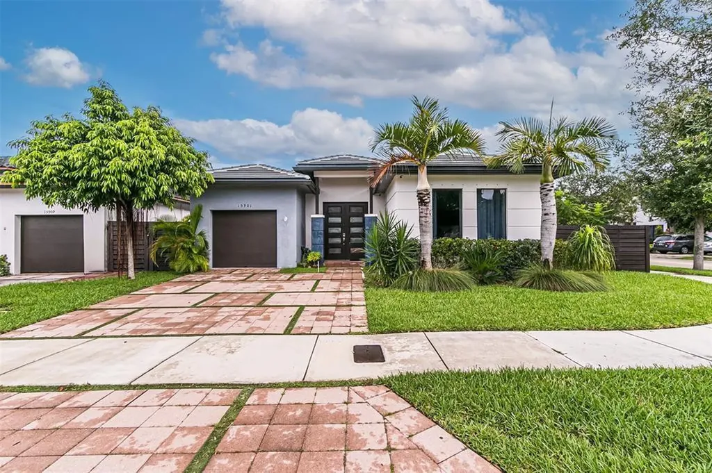 15901 SW 136th Way Miami FL 33196