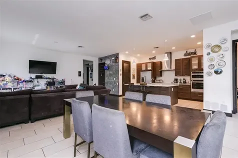 15901 SW 136th Way Miami FL 33196