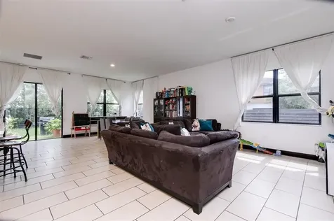 15901 SW 136th Way Miami FL 33196
