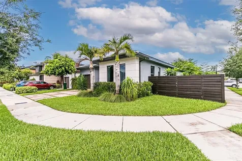 15901 SW 136th Way Miami FL 33196