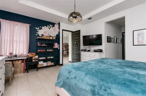 15901 SW 136th Way Miami FL 33196