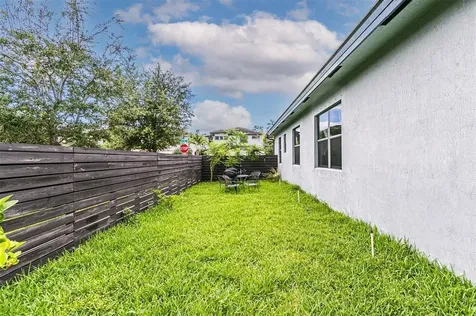 15901 SW 136th Way Miami FL 33196