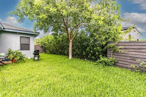 15901 SW 136th Way Miami FL 33196