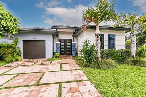 15901 SW 136th Way Miami FL 33196