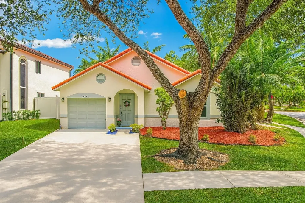 9801 NW 5th Court Plantation FL 33324