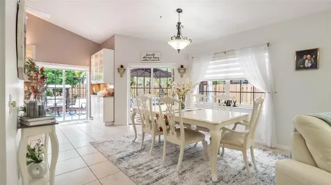 9801 NW 5th Court Plantation FL 33324