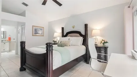 9801 NW 5th Court Plantation FL 33324