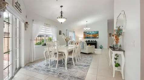9801 NW 5th Court Plantation FL 33324