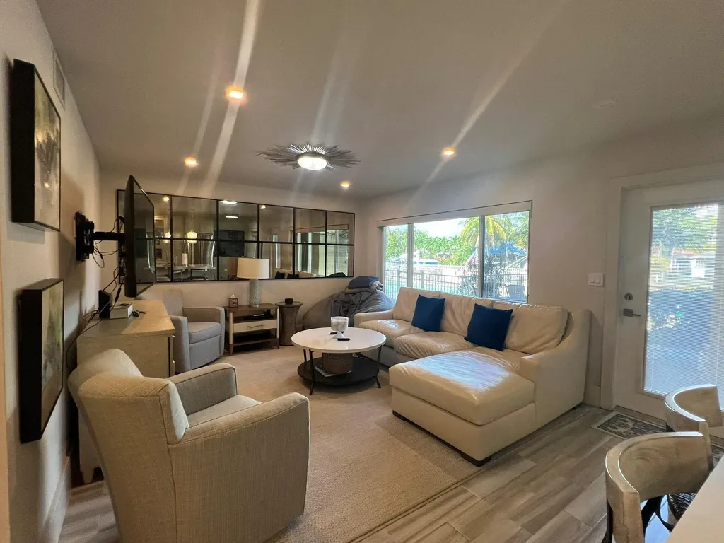 2811 NE 51st Street Fort Lauderdale FL 33308