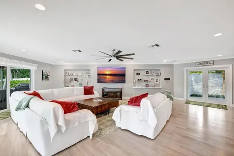 288 S Tradewinds Avenue Lauderdale By The Sea FL 33308