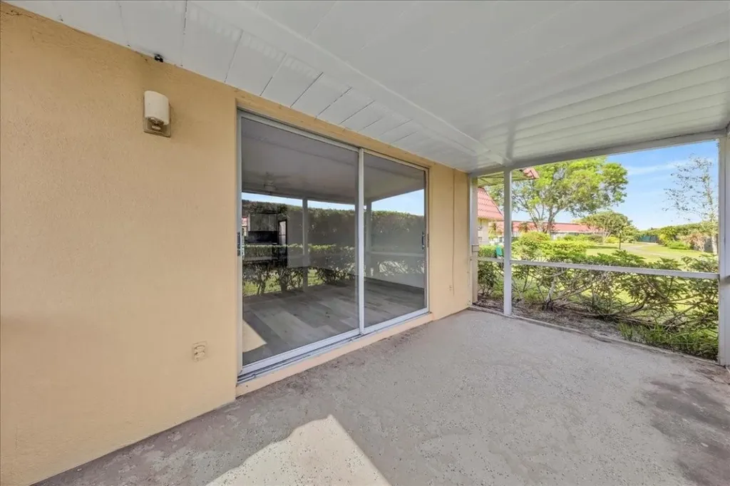 123 Amherst Lane Lake Worth FL 33467
