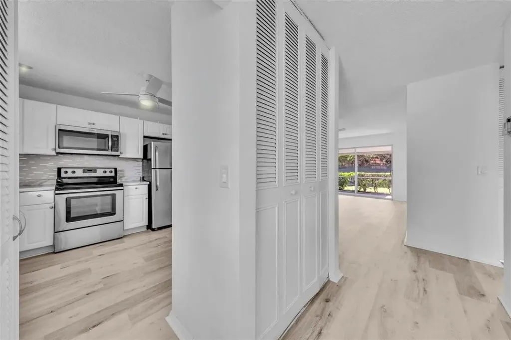 123 Amherst Lane Lake Worth FL 33467
