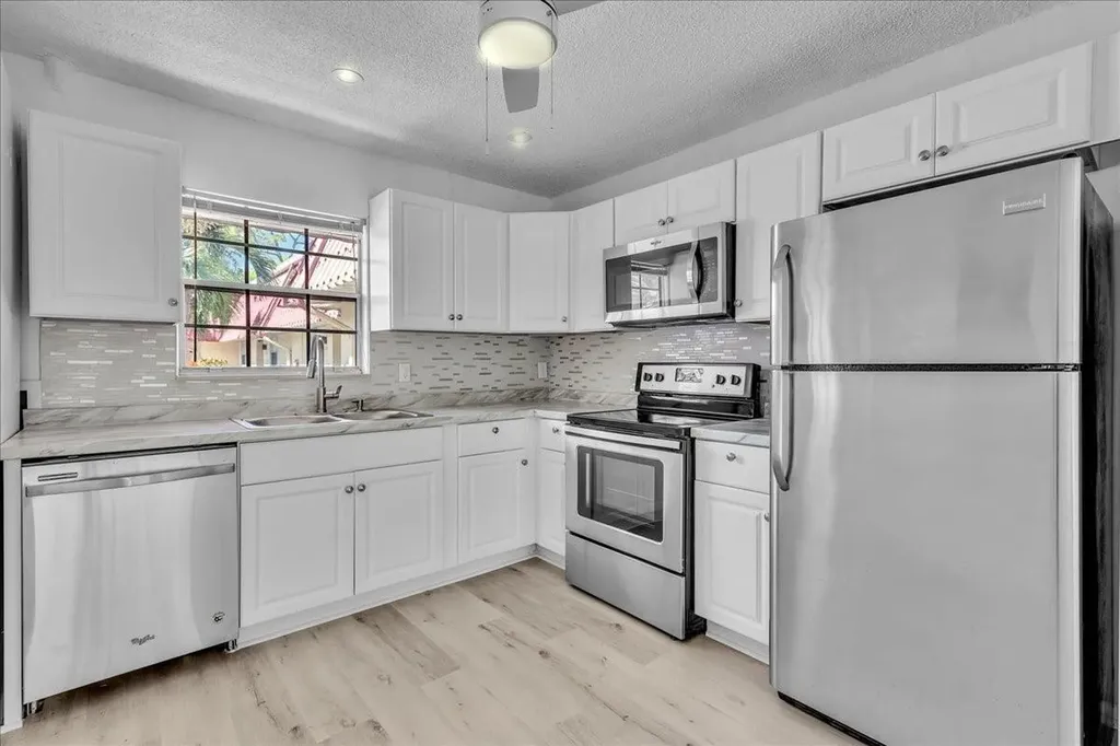 123 Amherst Lane Lake Worth FL 33467