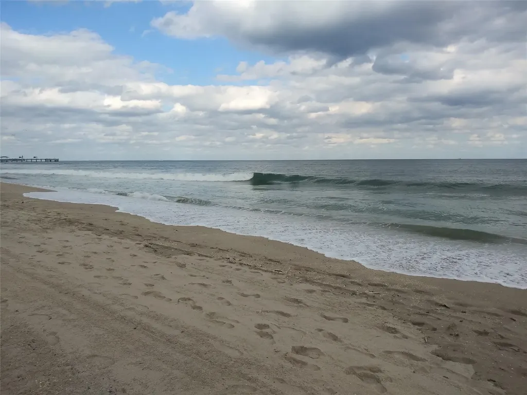 3201 SE 12th Street Pompano Beach FL 33062