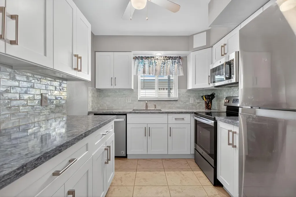 3201 SE 12th Street Pompano Beach FL 33062