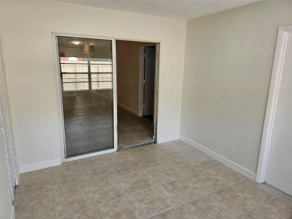 4729 NW 4th Terrace Deerfield Beach FL 33064