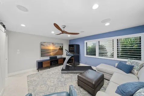 2341 NE 48 Court Lighthouse Point FL 33064