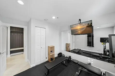 2341 NE 48 Court Lighthouse Point FL 33064