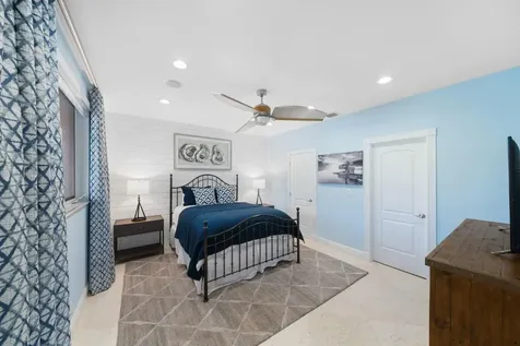2341 NE 48 Court Lighthouse Point FL 33064