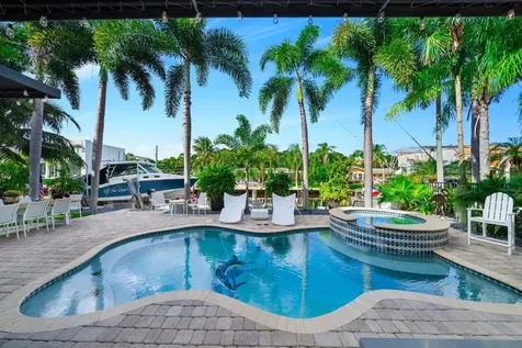 2341 NE 48 Court Lighthouse Point FL 33064