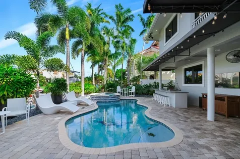 2341 NE 48 Court Lighthouse Point FL 33064