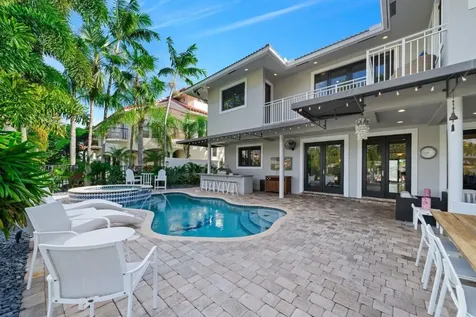 2341 NE 48 Court Lighthouse Point FL 33064