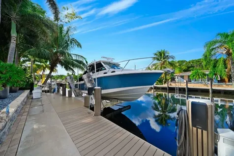 2341 NE 48 Court Lighthouse Point FL 33064