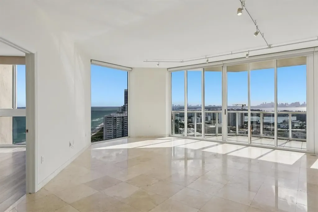 7330 Ocean Terrace Miami Beach FL 33141