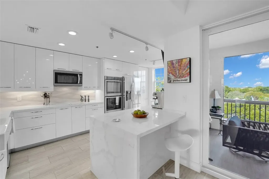4114 W Palm Aire Drive Pompano Beach FL 33069
