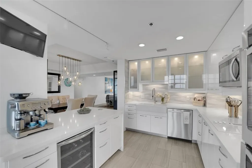4114 W Palm Aire Drive Pompano Beach FL 33069