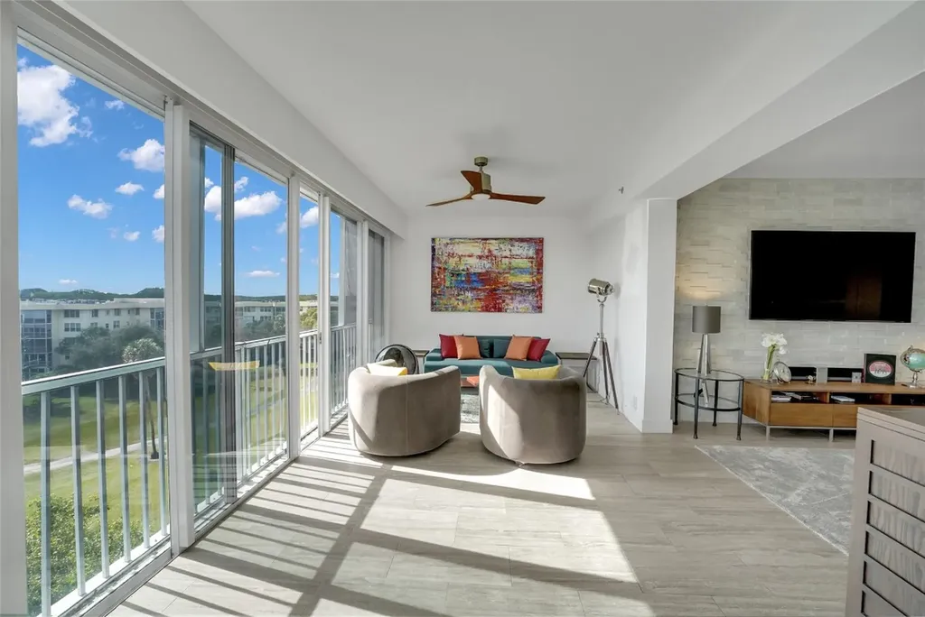 4114 W Palm Aire Drive Pompano Beach FL 33069
