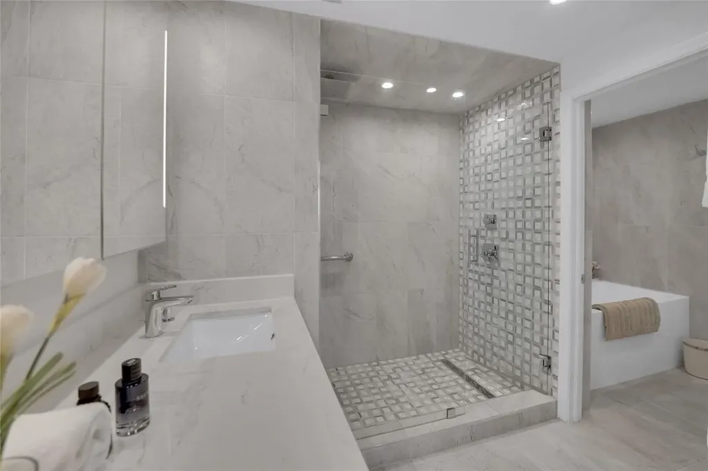 4114 W Palm Aire Drive Pompano Beach FL 33069